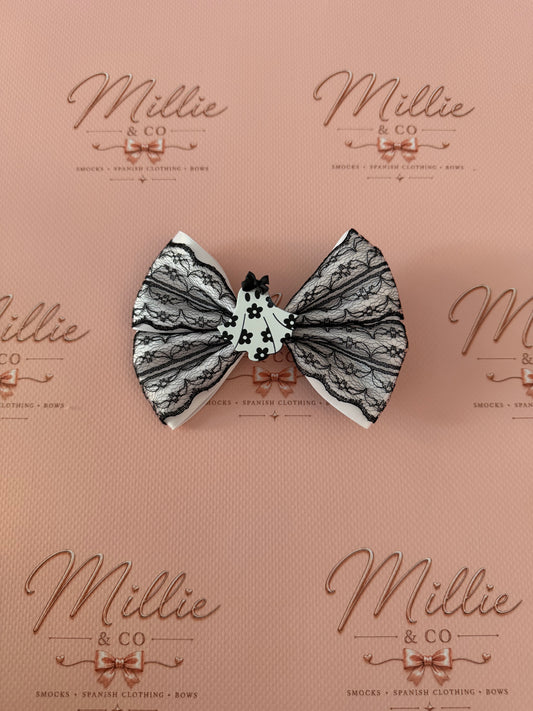 Ghost Lace Big Clip